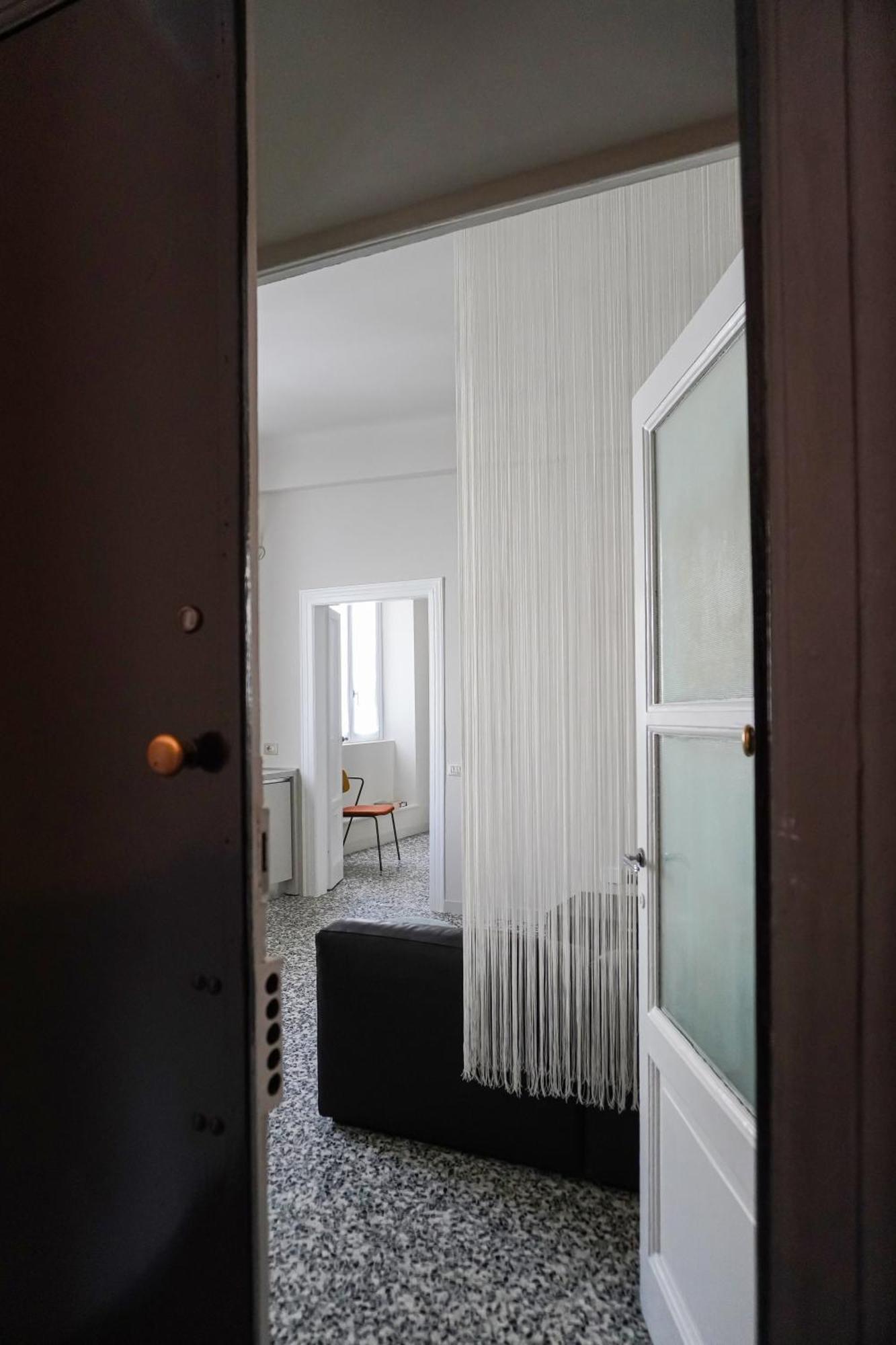 Newly Renovated Two-room Apartamento *