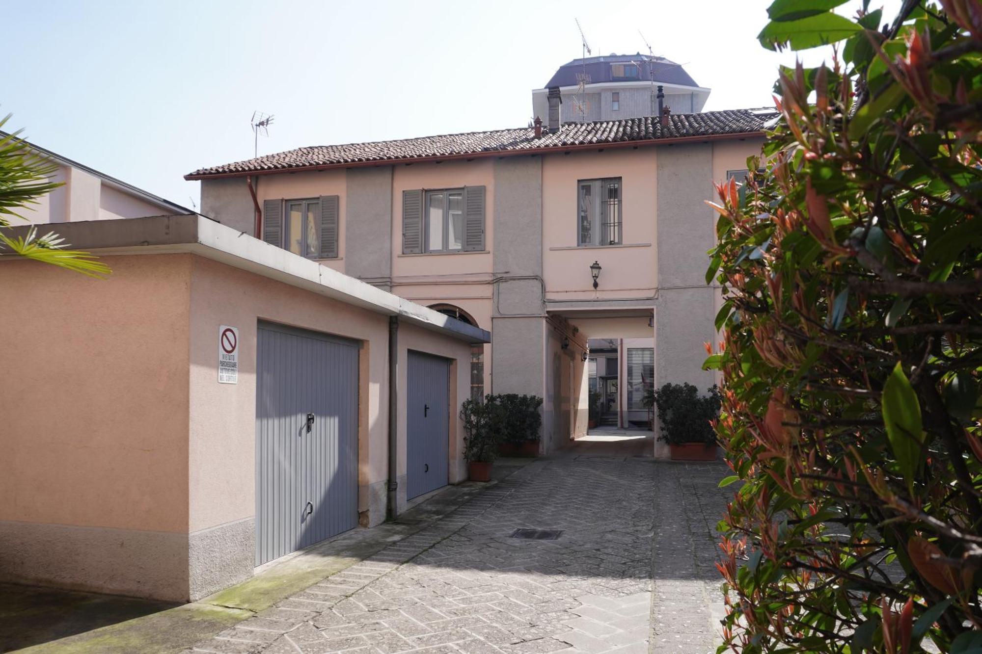 Newly Renovated Two-room * Milán