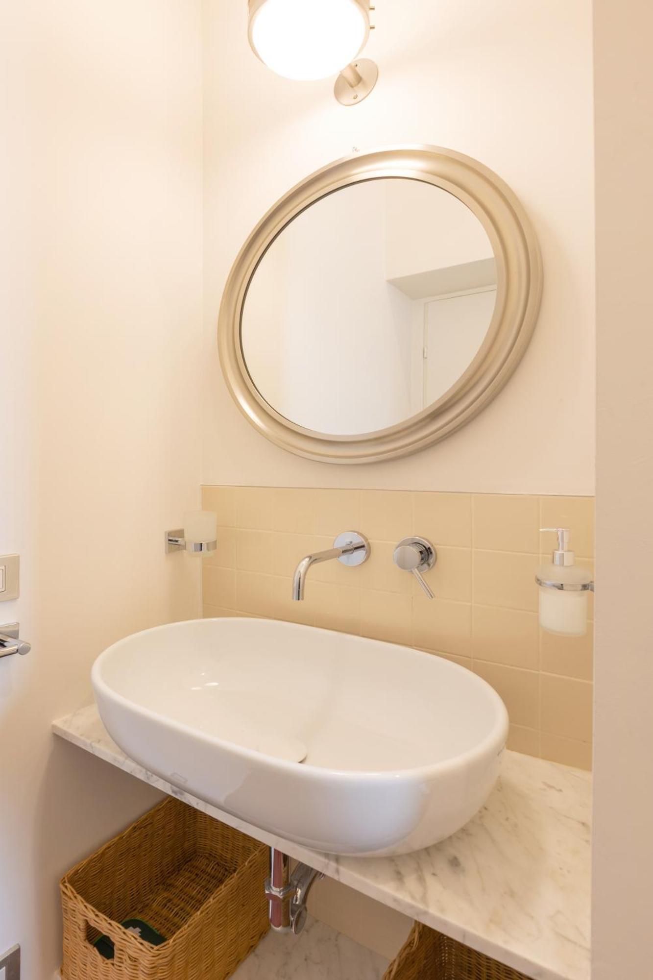Newly Renovated Two-room Apartment Milan