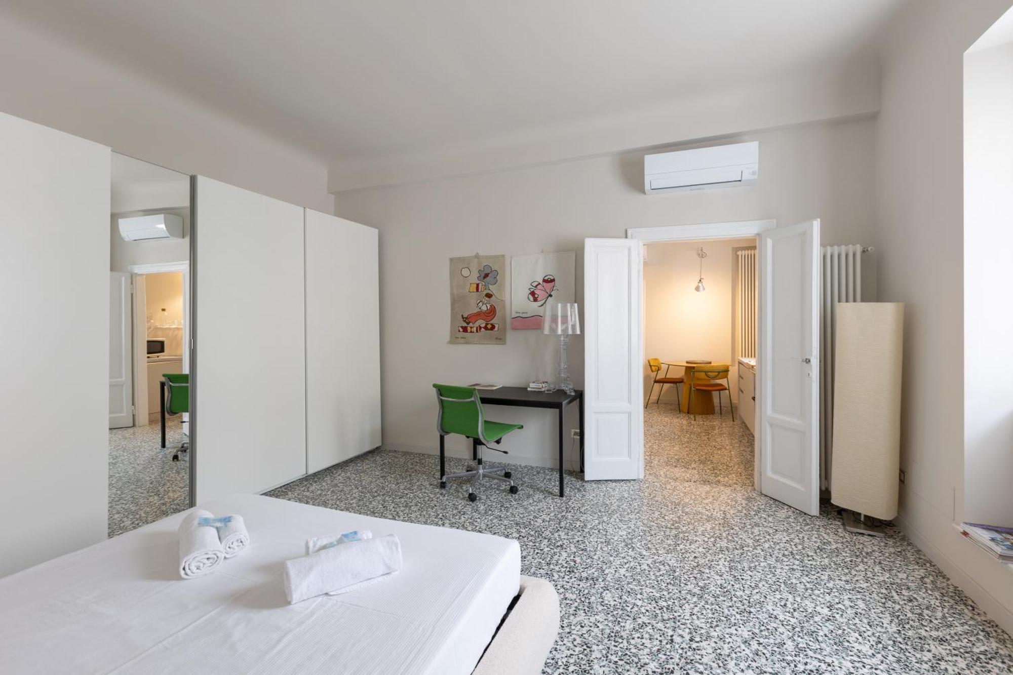 Newly Renovated Two-room Apartment Milan
